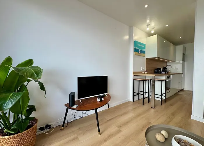 Azur A La Chaume * Les Sables-dʼOlonne